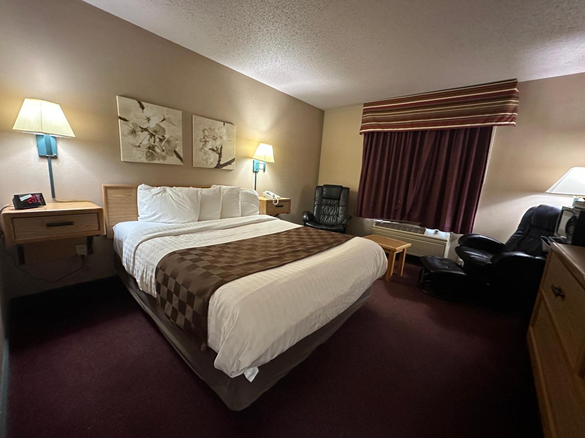 De Smet Super Deluxe Inn & Suites Luaran gambar