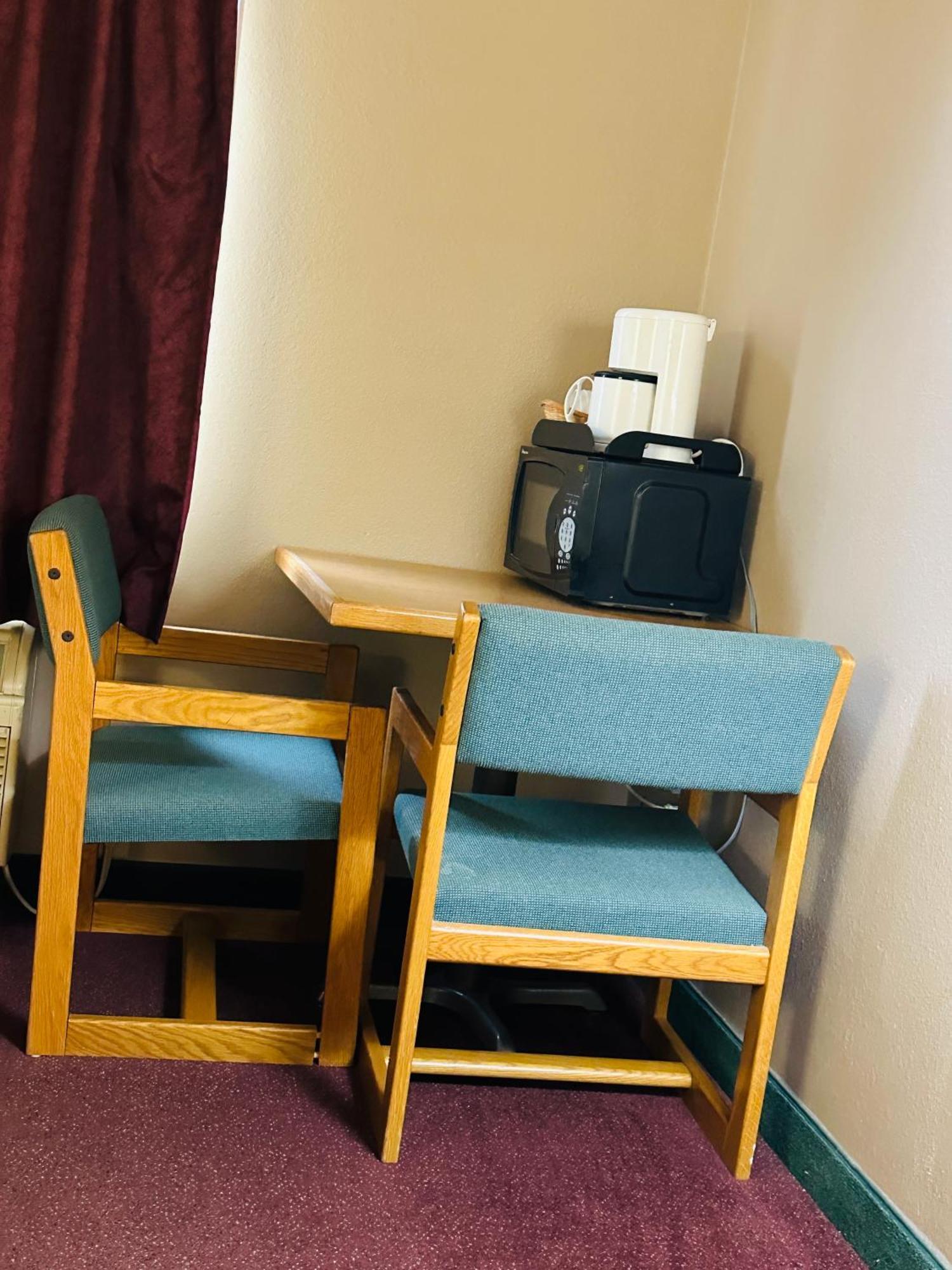 De Smet Super Deluxe Inn & Suites Luaran gambar