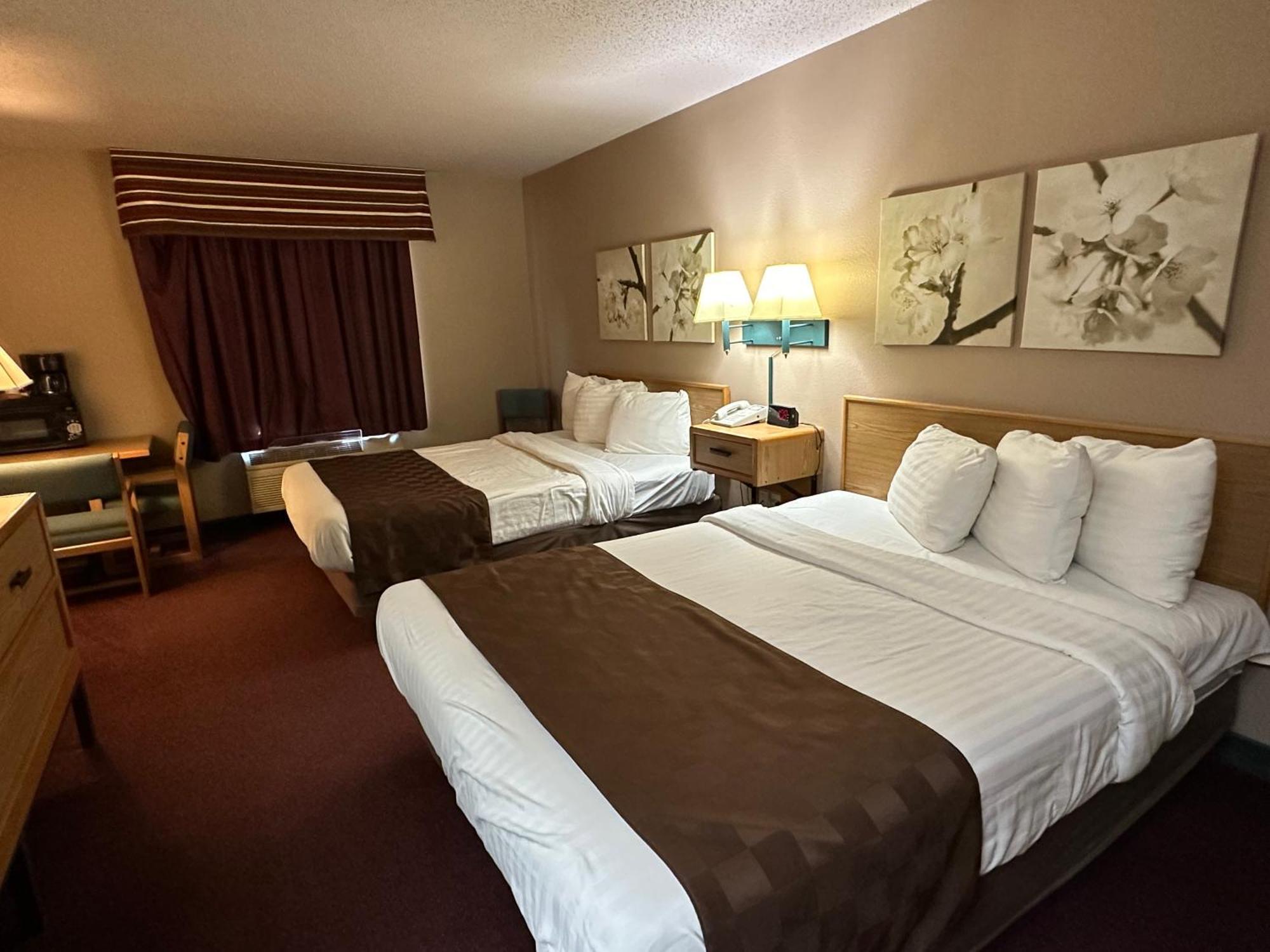 De Smet Super Deluxe Inn & Suites Luaran gambar