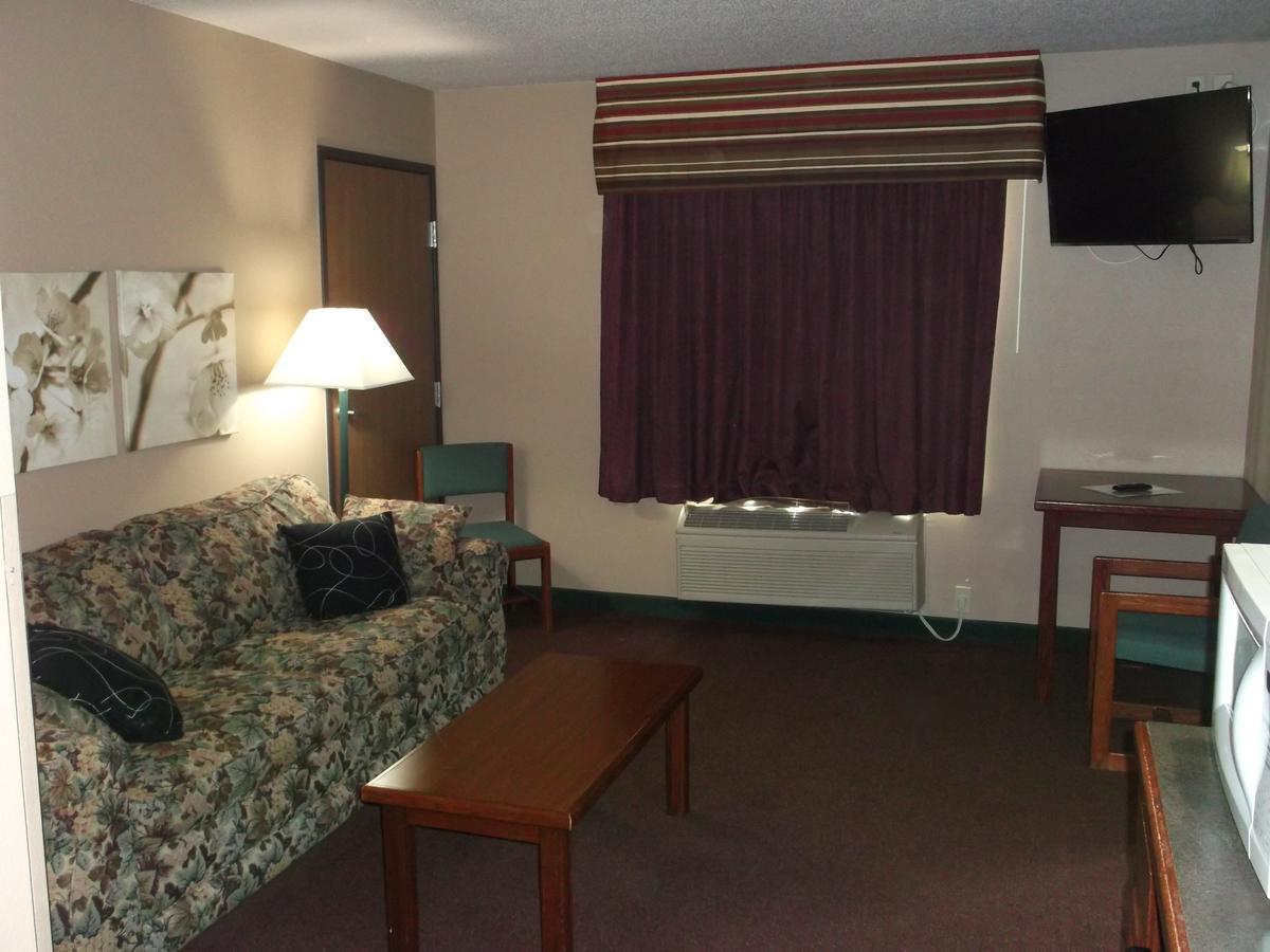 De Smet Super Deluxe Inn & Suites Luaran gambar