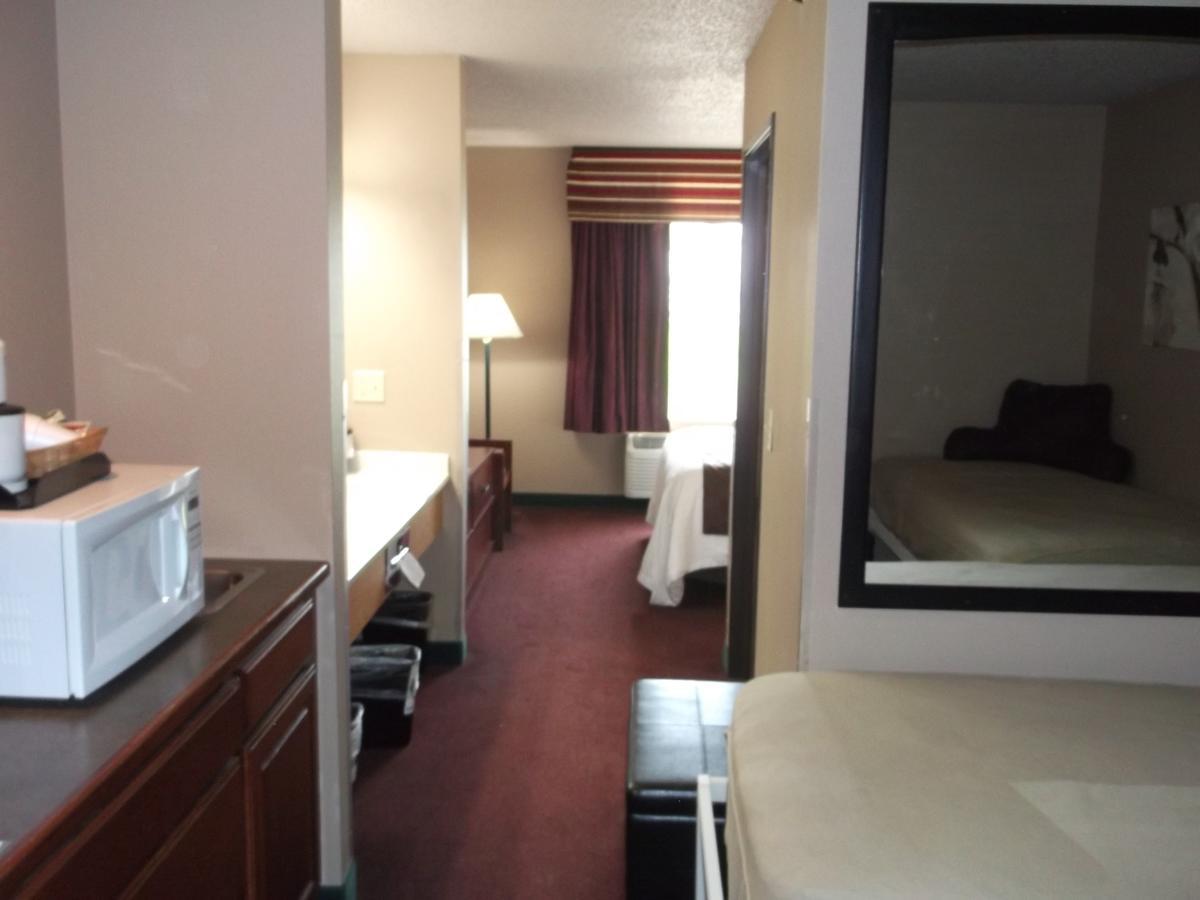 De Smet Super Deluxe Inn & Suites Luaran gambar
