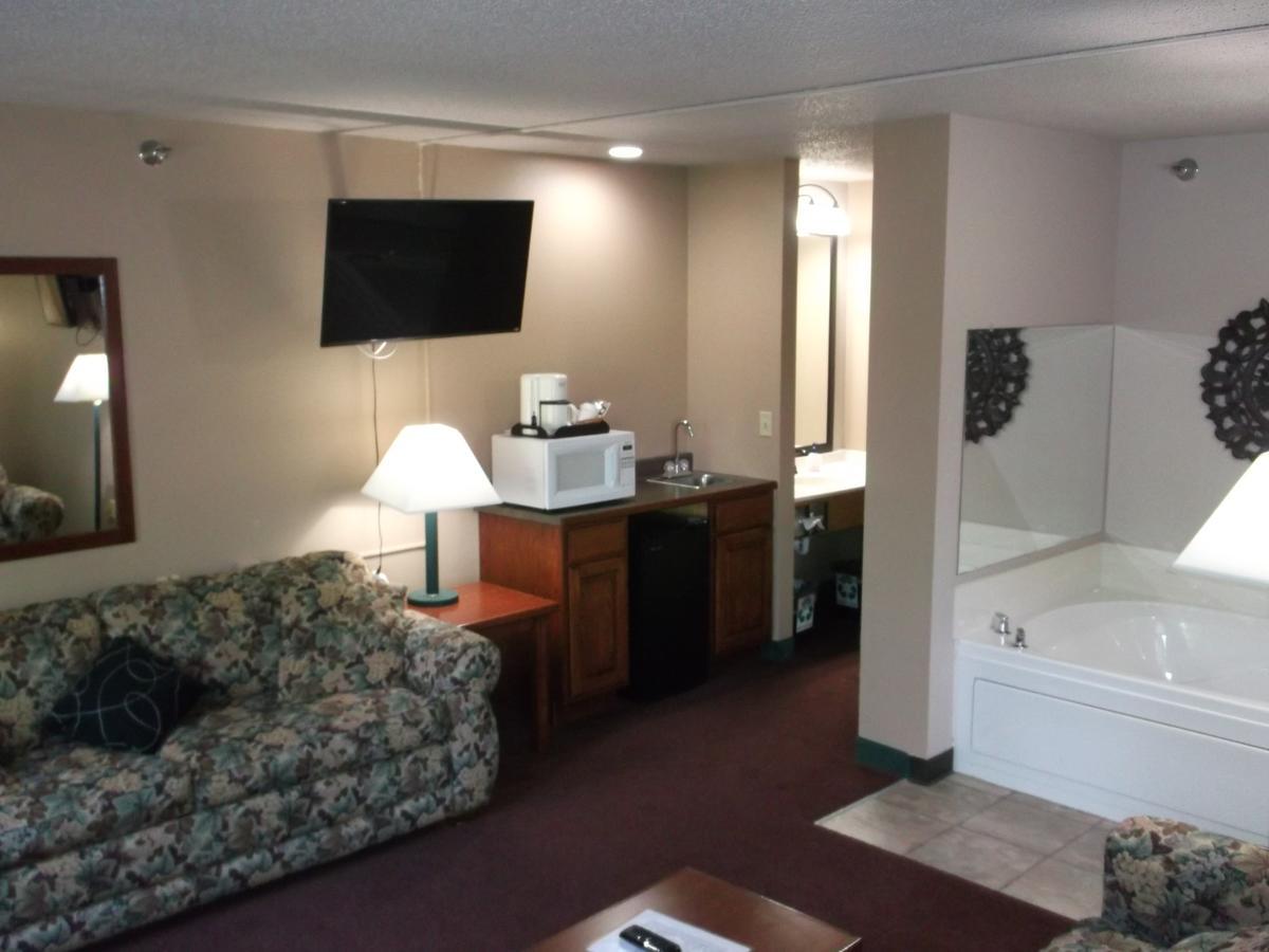 De Smet Super Deluxe Inn & Suites Luaran gambar