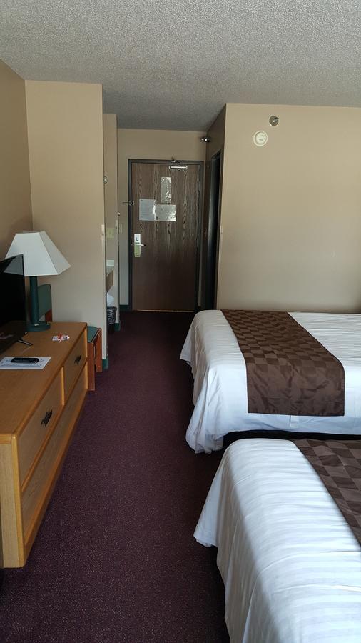 De Smet Super Deluxe Inn & Suites Luaran gambar